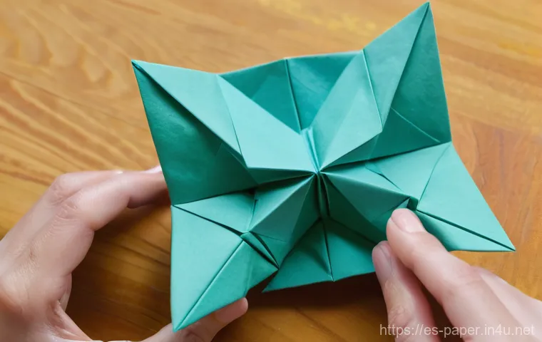 종이접기 기법 튜토리얼 - Prompt 1: Meditative Origami Focus**